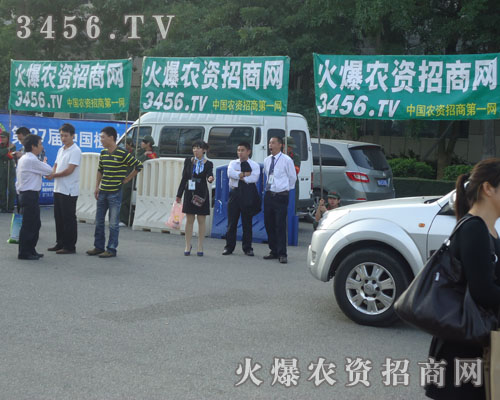 ��(sh��)����һ��һ��(g��)��ӡ�߳���(l��i)��