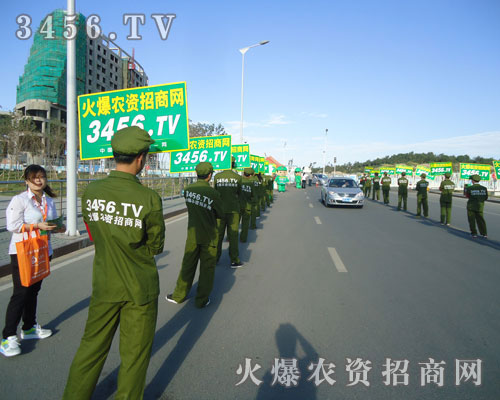 ��(l��)־����չ��(hu��)������ÿһ��(g��)��(x��)��(ji��)֮̎