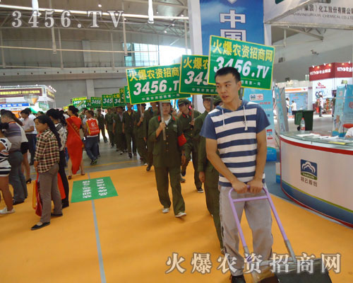 һ�δε�չ���ƏV��һ�δε��ذ��Zը