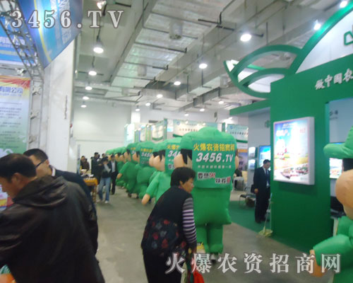 ��ͨ��ģ�������ͪ���һ��������עĿ