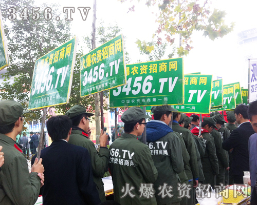 �𱬈F(tu��n)�(du��)ȫ���Ը�������ֱǰ