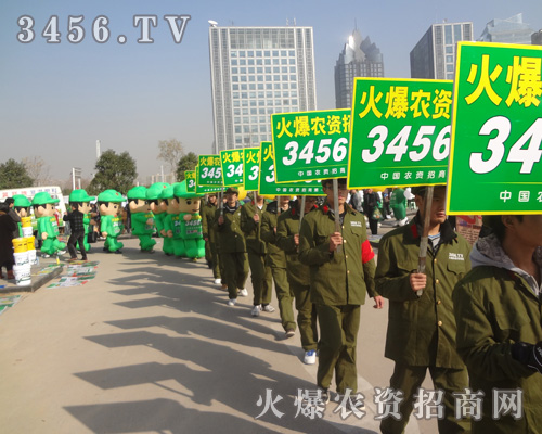 �𱬾Gɫ܊�b��ͨ��ģ��Ӣ���Sˬ����^����