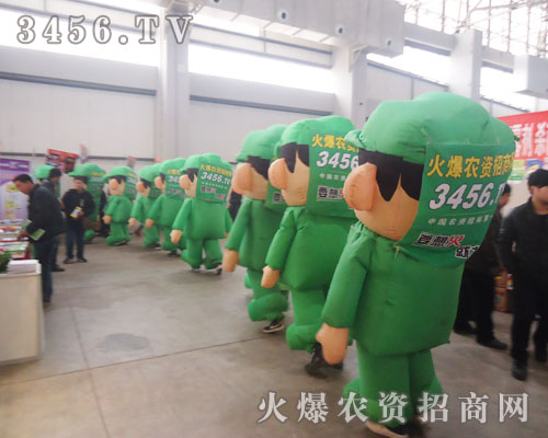 �𱬾Gɫ܊�F(tu��n)��һ�������ǰ�M(j��n)������(zh��n)��