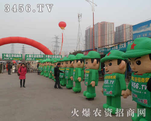 �𱬾Gɫ܊�b������(zh��n)ʿ�ԵĘ˜�չ�F(xi��n)�Լ�