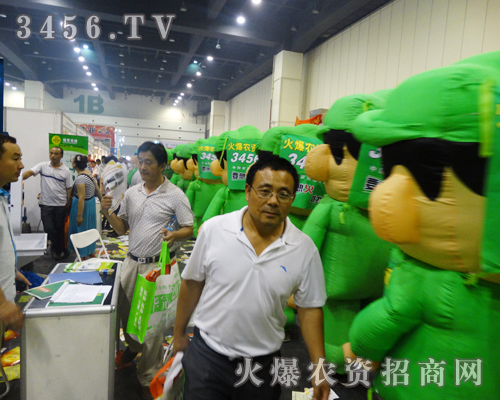 ���r�Y���̾W�Gɫ��ؐԏ��҂�������