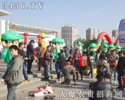 ��ͨ��ģ����γ�һ���ݲ��ɓ����L(f��ng)����