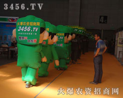 ���¿ɐ۵Ě�ģ�������o�Բ��ݵľGɫ���F(tu��n)