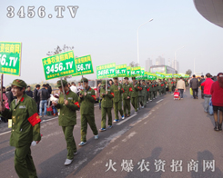 ���L�������r(n��ng)�Y�W(w��ng)������(zh��n)ʿ���ǰ�M֮��