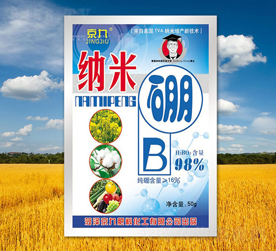 �{����-����